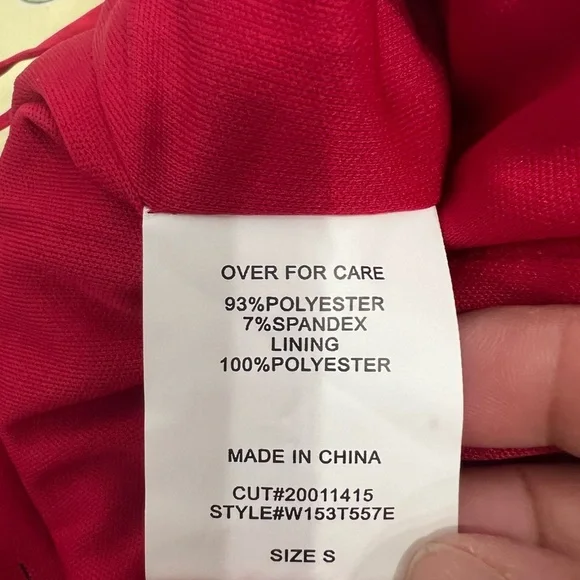 Elegant Red Sequin Dress - Picture 12 of 14